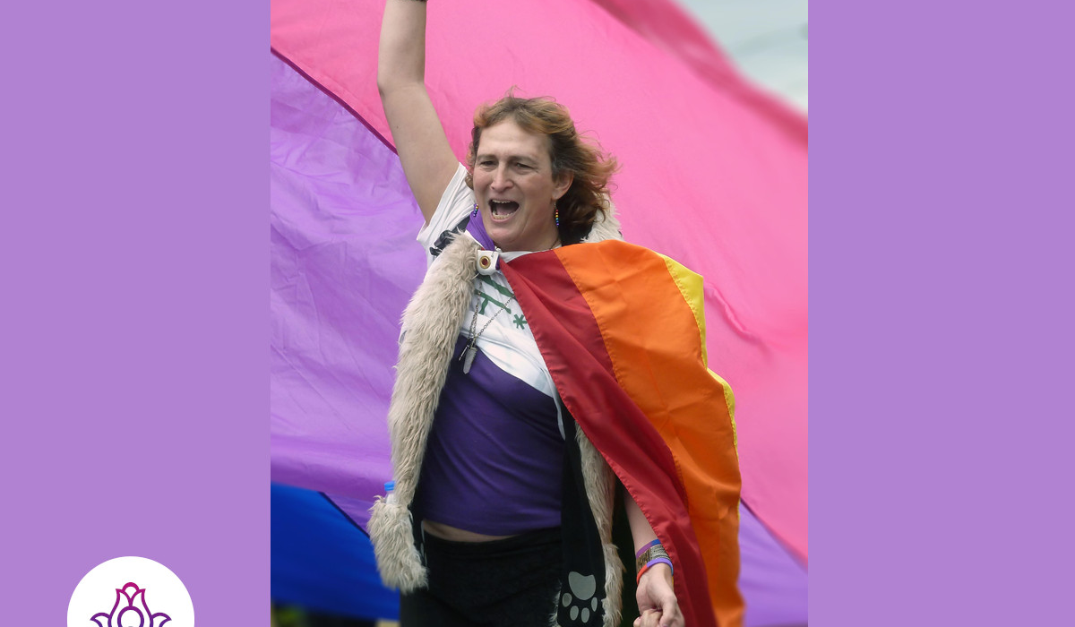 جنبش جهانی دوجنسگرا با کلیشهها میجنگد و به دنبال مشاهدهپذیری است